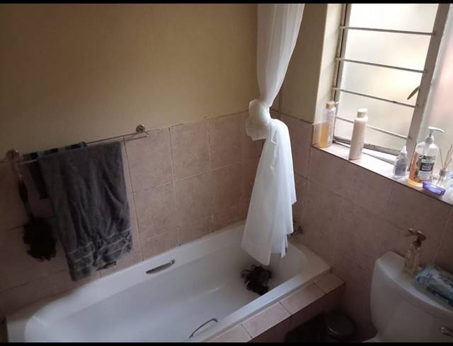 1 BEDROOM APARTMENT FOR SALE IN CLUBVIEW